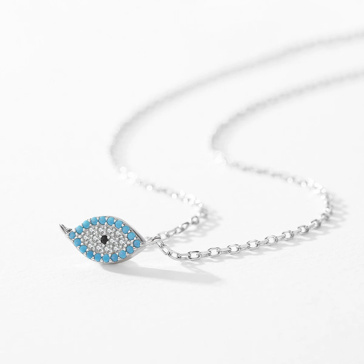 Collar con colgante de turquesa azul natural de plata de ley 925 de MODIAN con engaste pavé brillante de circonita cúbica para mujer, regalo de San Valentín