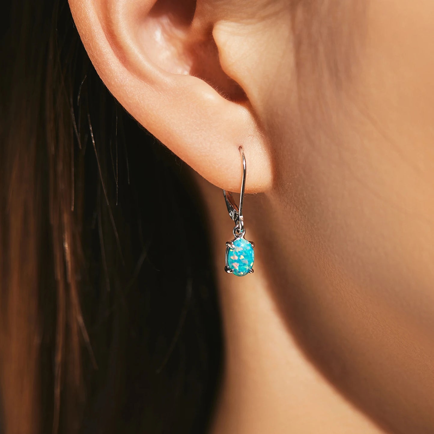Pendientes de aro de ópalo verde ovalado elegantes y exquisitos de MODIAN en plata de ley 925 para mujer, accesorios de joyería fina para vacaciones diarias.