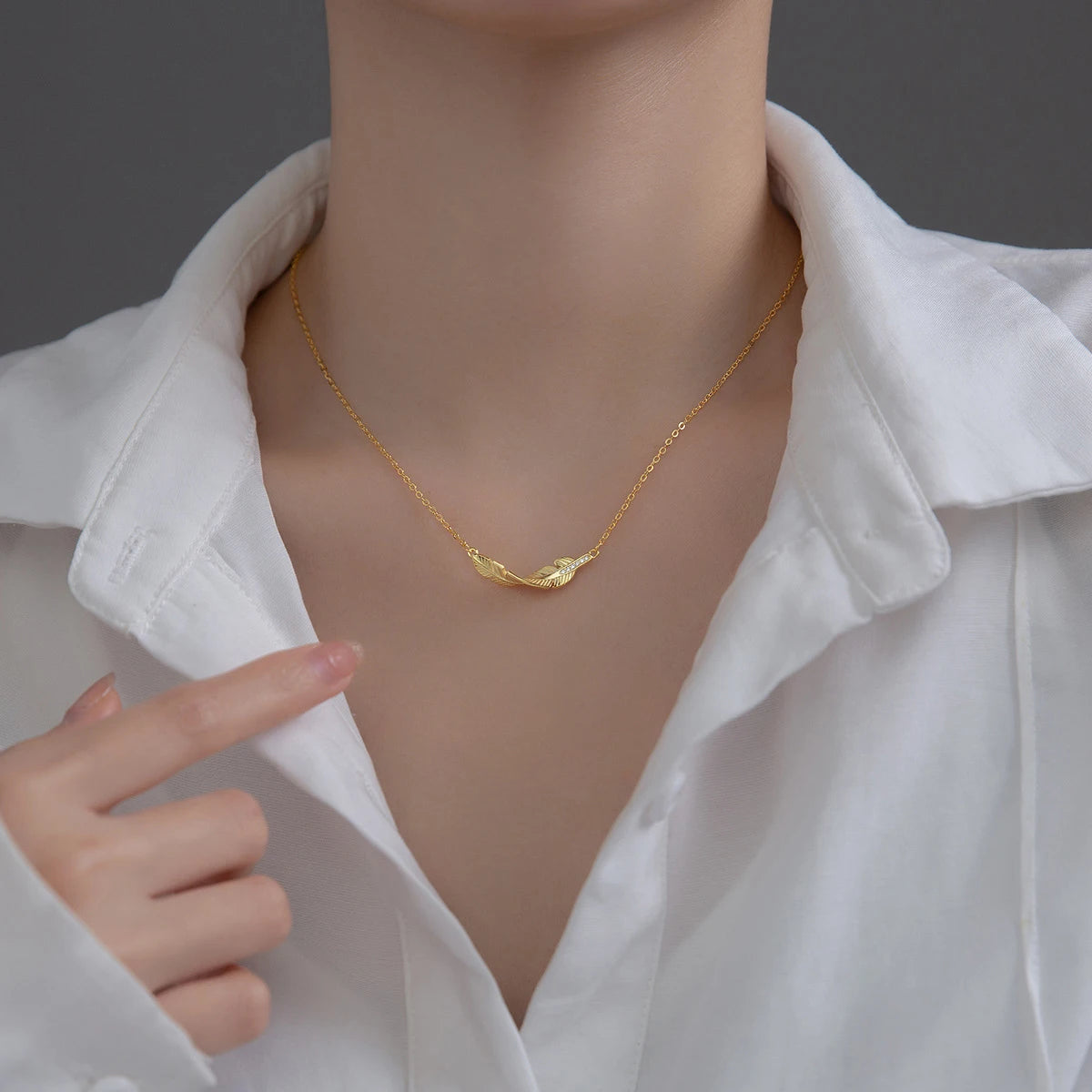 Collar con colgante geométrico de hoja de la suerte chapado en platino de Modian, cadena de eslabones de moda para mujer, ideal para el Día de San Valentín.
