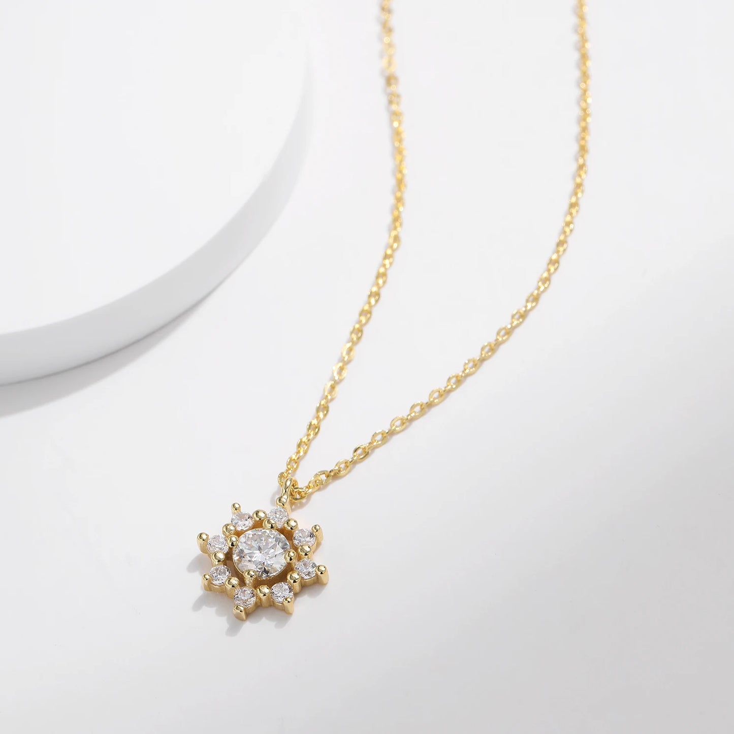 MODIAN 0.5 Carat Moissanite Necklace D color VVS1 Lab Diamond Snowflake Necklace For Women 925 Sterling Silver Jewelry