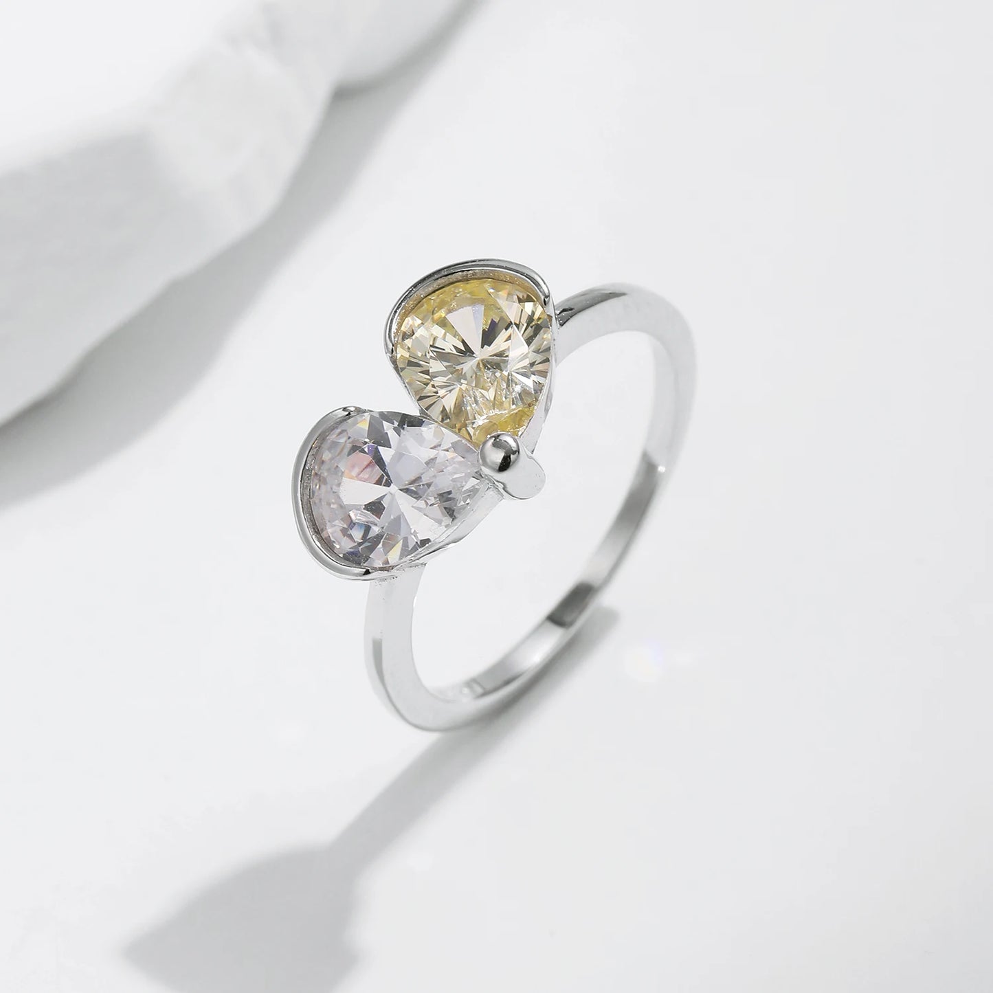 Anillo MODIAN de plata de ley 925 con forma de corazón romántico y delicado anillo de gota de agua con piedra de circonita cúbica para mujer, joyería fina para boda, regalo