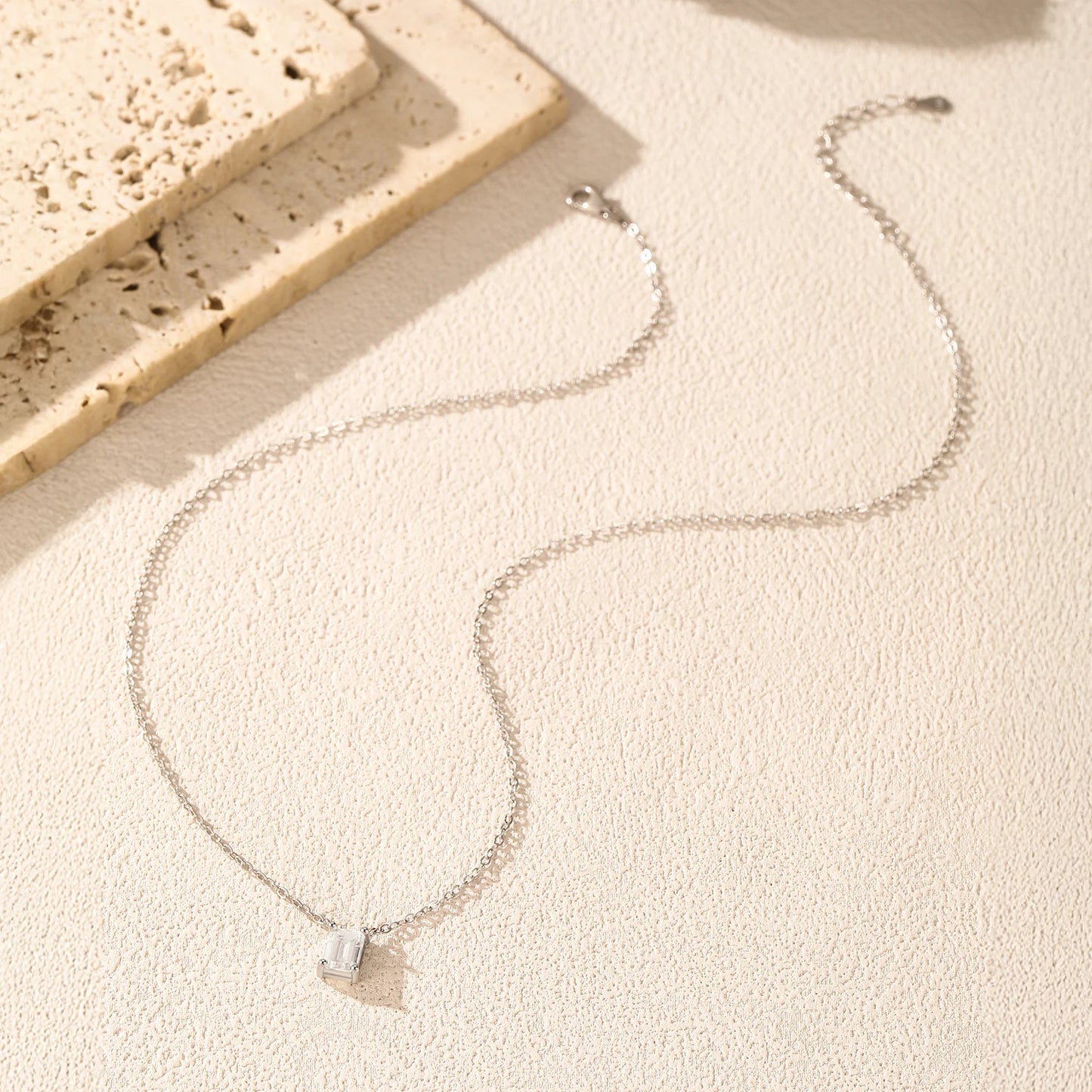 Collar MODIAN D con moissanita de corte rectangular en plata de ley 925, colgante clásico de lujo para mujer, joyería