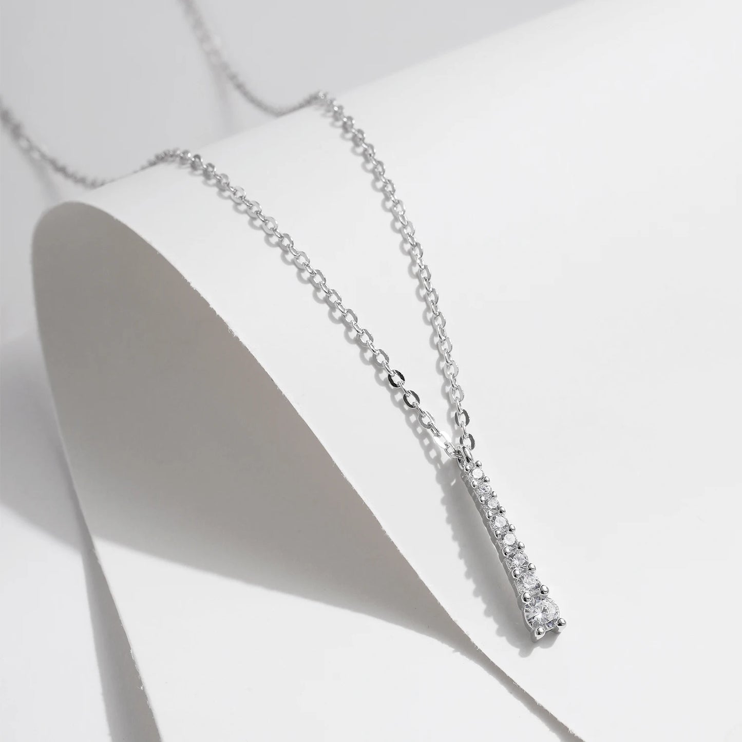 MODIAN Minimalist D Color Moissanite Necklace Prong Setting Lab Diamond For Women 925 Sterling Silver Pendant Necklace Jewelry