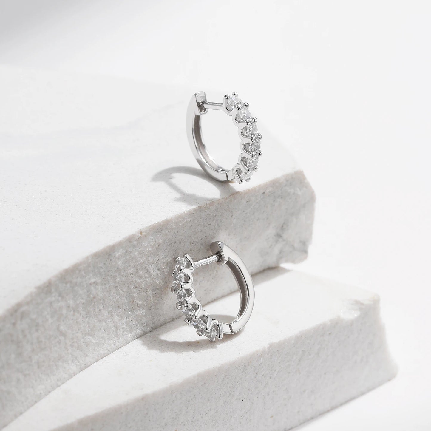 Pendientes de aro pequeños de moissanita MODIAN de color D, plata de ley 925, con hebillas huecas y brillantes para mujer, joyería fina para bodas.
