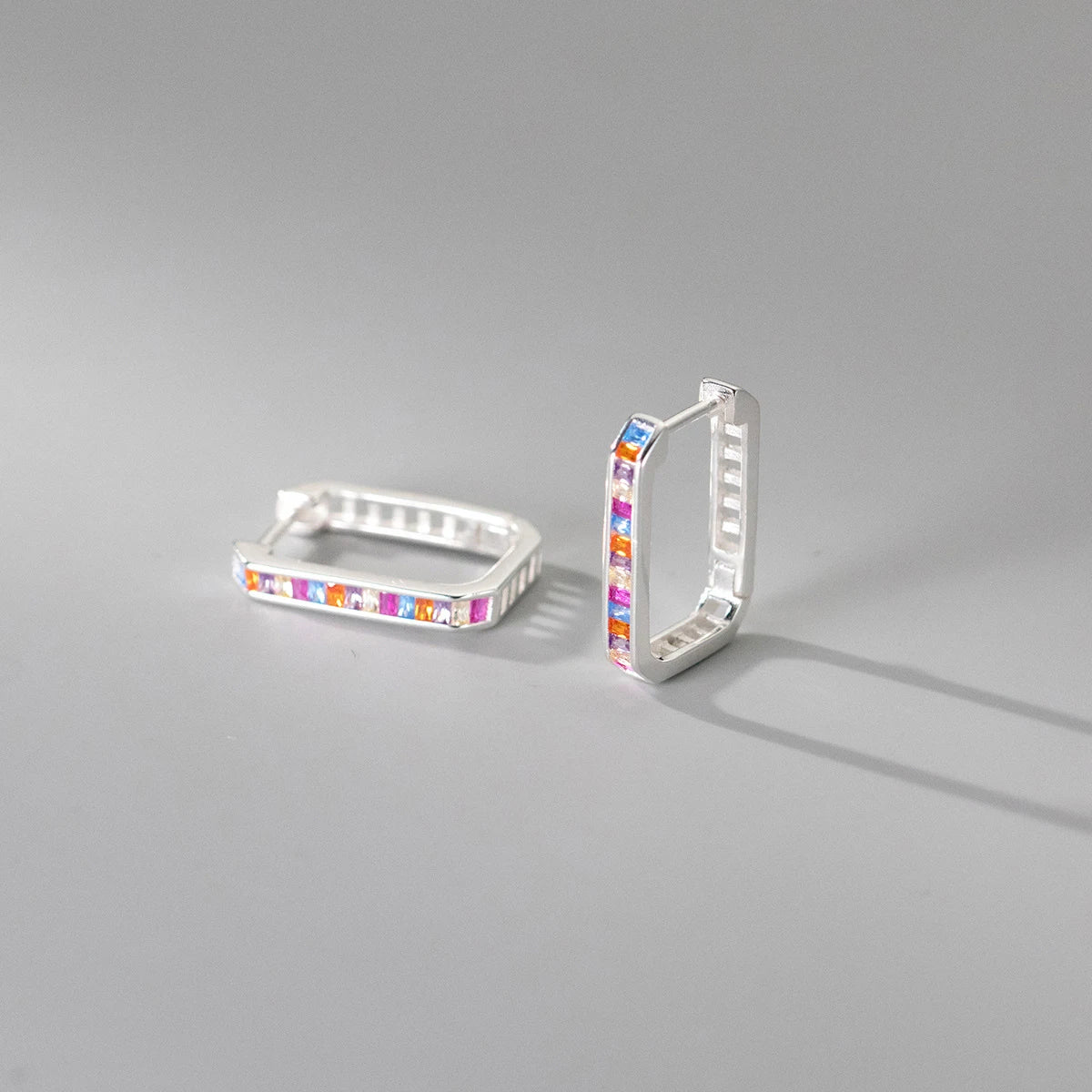 Pendientes de aro Modian de plata de ley 925 con circonitas de colores arcoíris, rectangulares, modernos, para mujer, para fiesta, boda, joyería fina.
