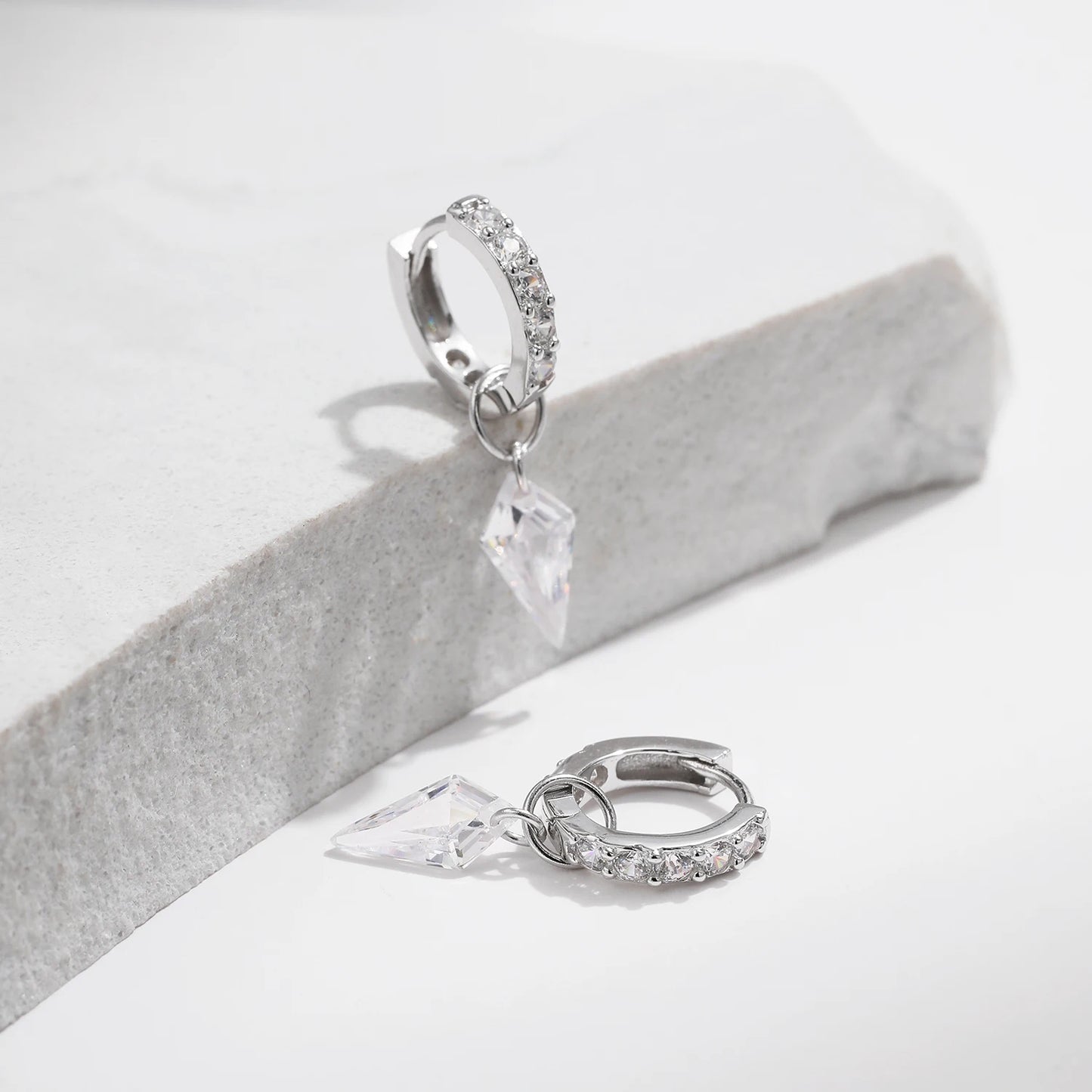 Pendientes de aro MODIAN de plata de ley 925 con circonitas cúbicas brillantes y rómbicas para mujer, chapados en platino, joyería fina hipoalergénica de moda.