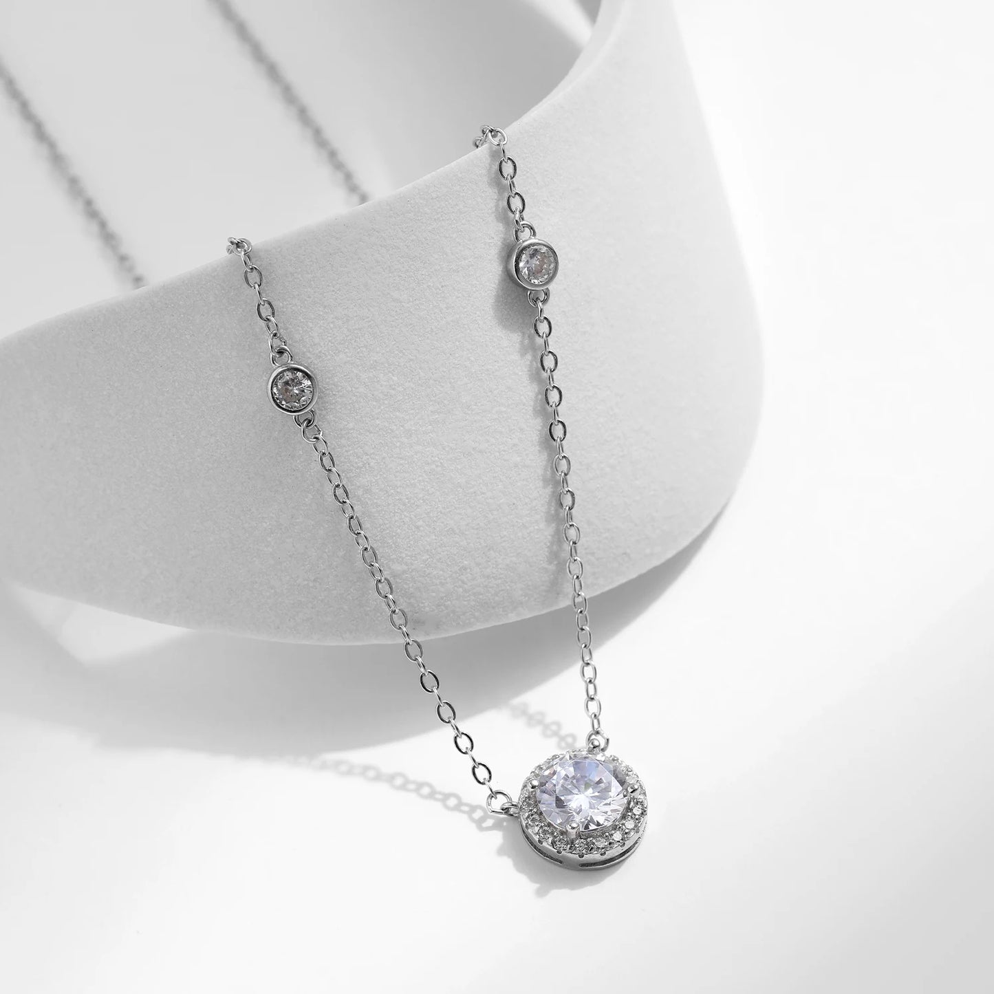 MODIAN 925 Sterling Silver Luxury Round Clear AAAAA Zircon Pendant Necklace For Women Wedding Engagement Bridal Fine Jewelry