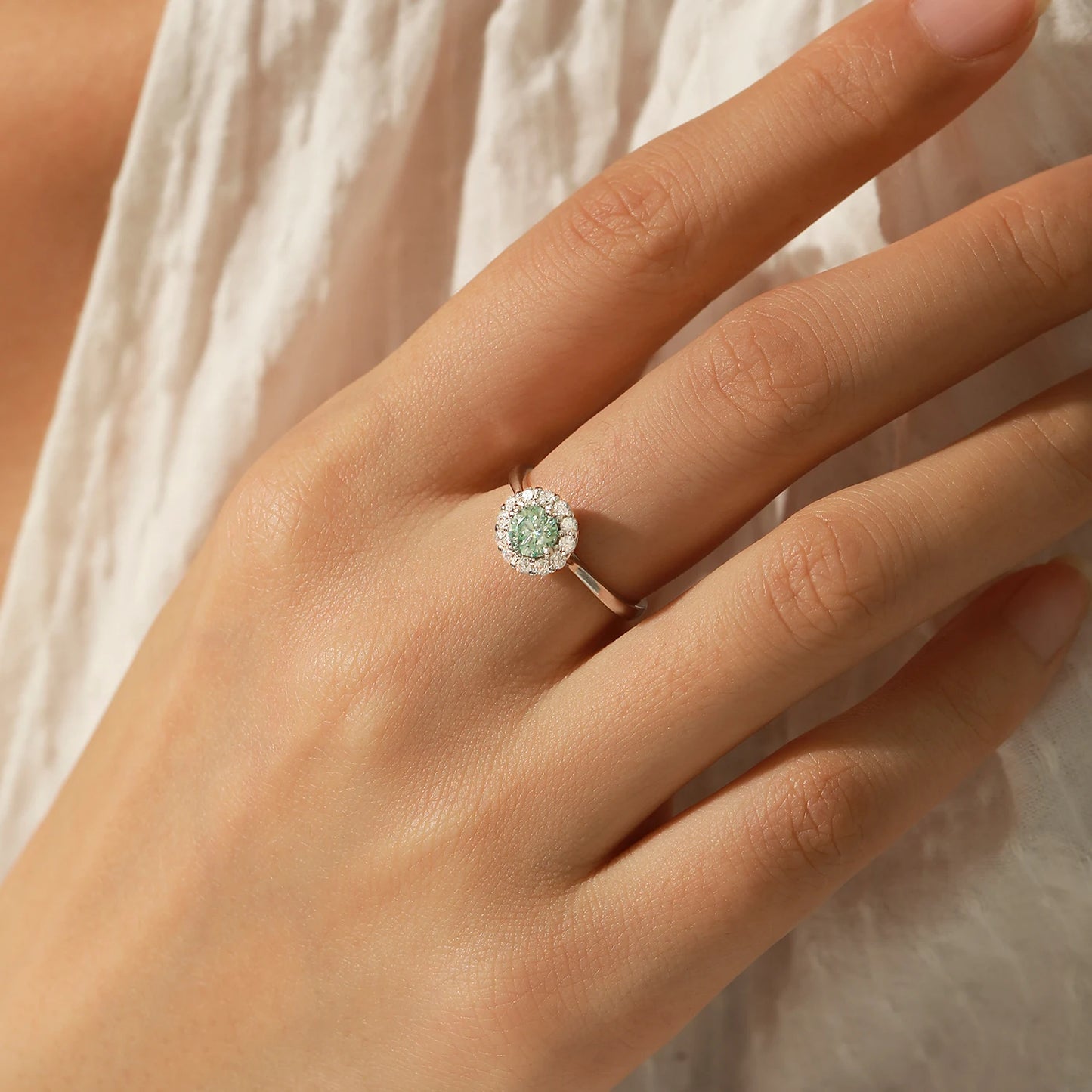 Anillo de moissanita con halo de color verde azulado de MODIAN D, plata de ley 925, elegante y moderno, para mujer, joyería fina para bodas.