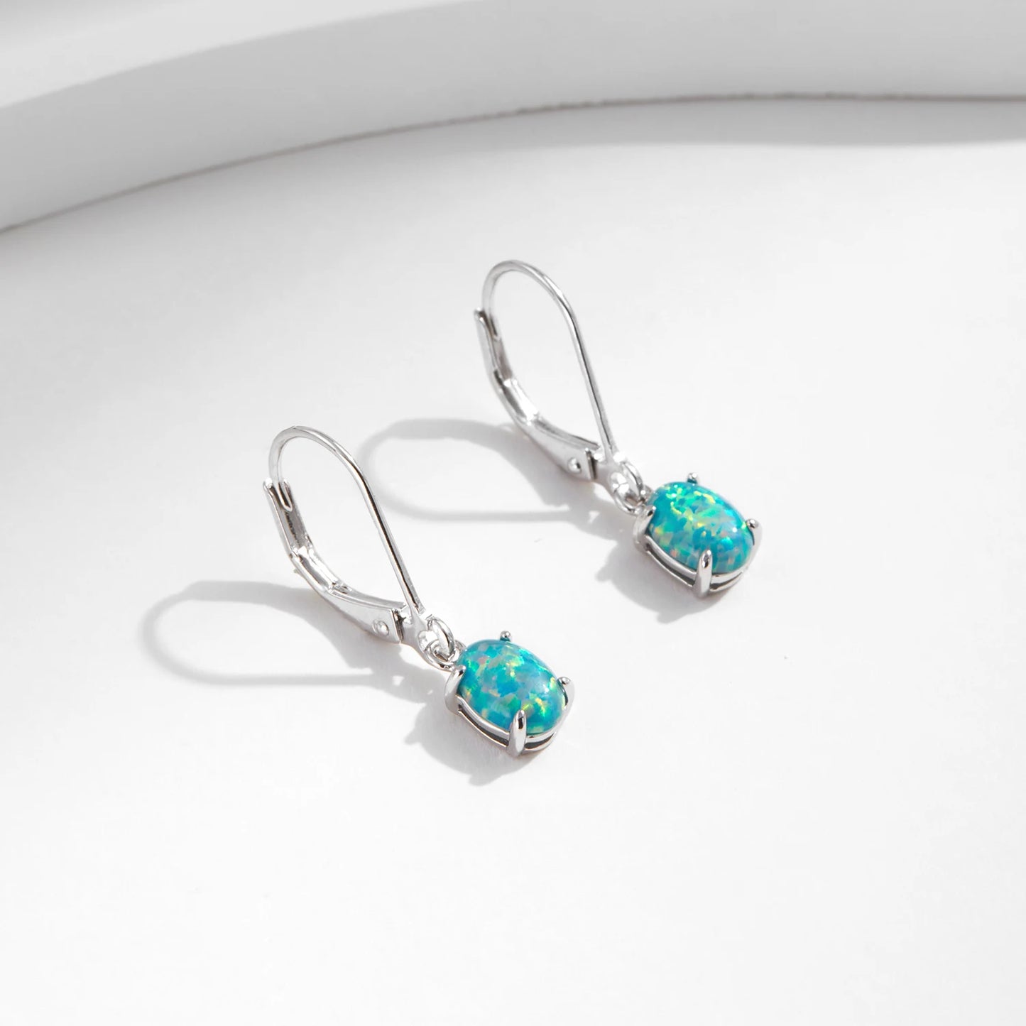 Pendientes de aro de ópalo verde ovalado elegantes y exquisitos de MODIAN en plata de ley 925 para mujer, accesorios de joyería fina para vacaciones diarias.