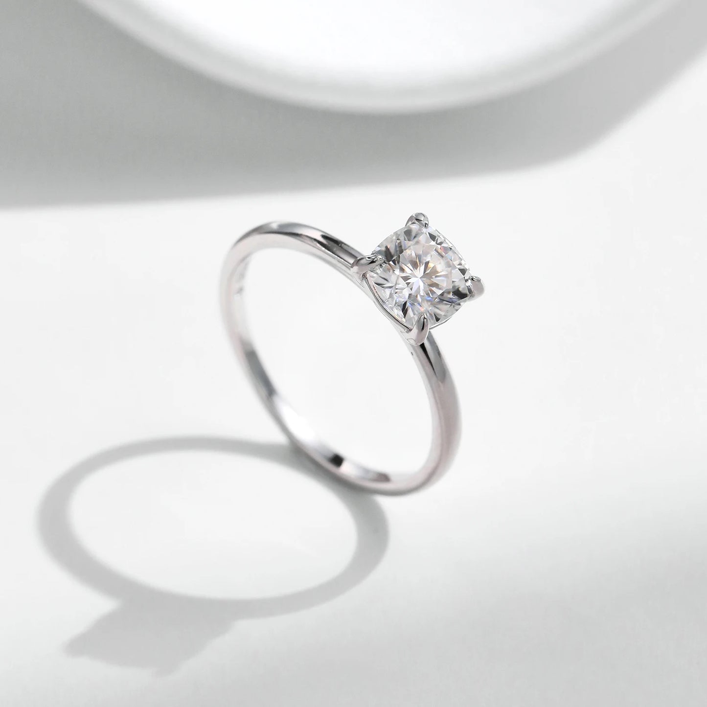 Anillo de moissanita MODIAN de 1 quilates, delicado anillo de diamantes de laboratorio de corte cojín cuadrado, plata de ley 925, joyería de boda para mujer