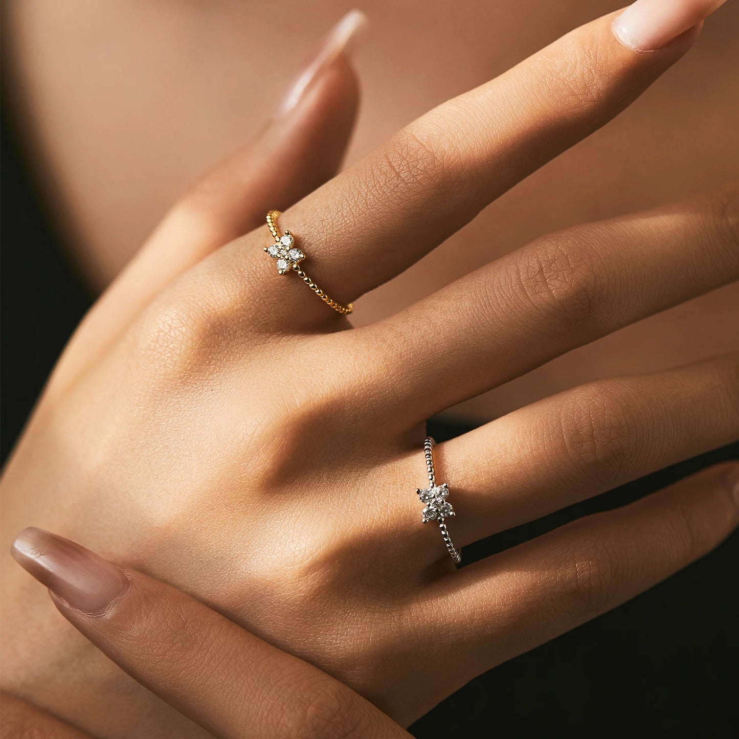 Anillo de moissanita MODIAN con trébol de cuatro hojas, color D, plata de ley 925, cuentas apilables, moderno anillo para mujer, joyería fina