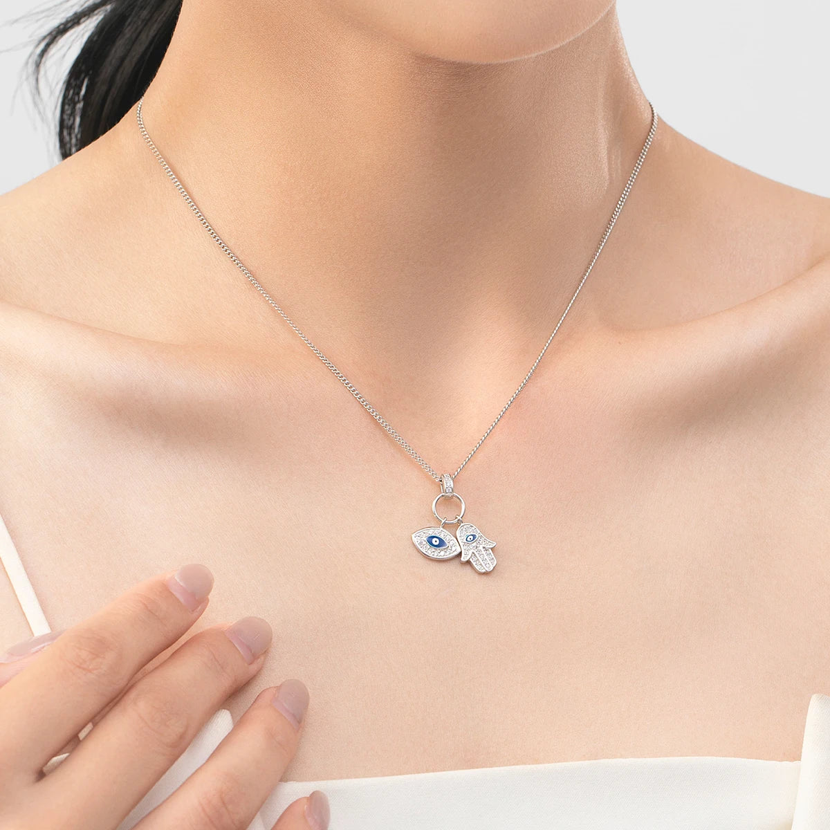 Collar con colgante de circonita transparente con ojos de la mano de Fátima de MODIAN en plata de ley 925, cadena de la suerte para mujer, joyería fina
