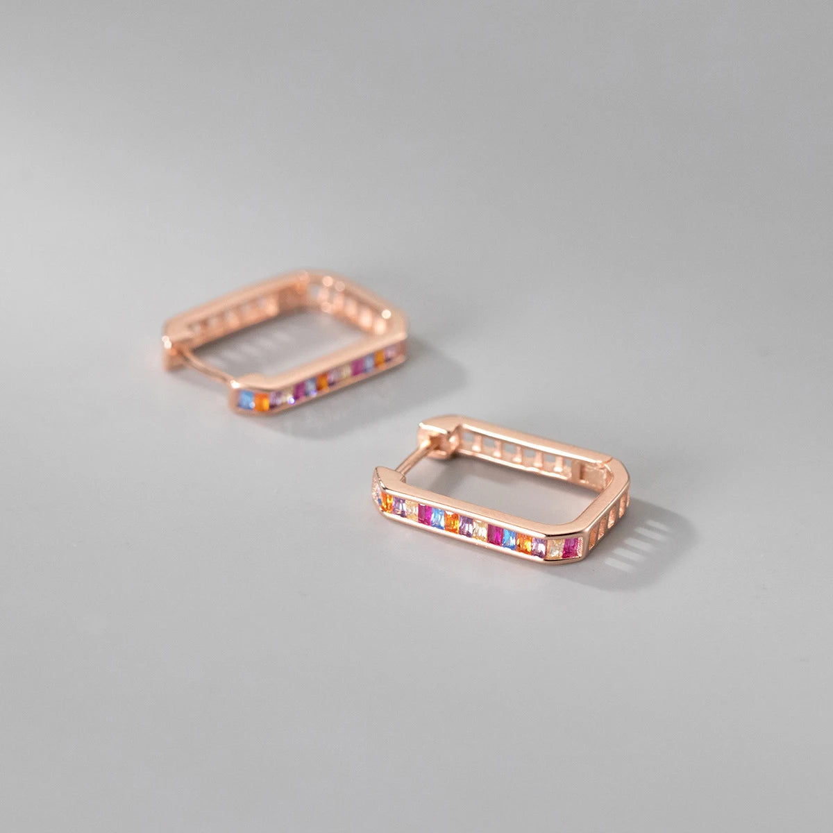 Pendientes de aro Modian de plata de ley 925 con circonitas de colores arcoíris, rectangulares, modernos, para mujer, para fiesta, boda, joyería fina.