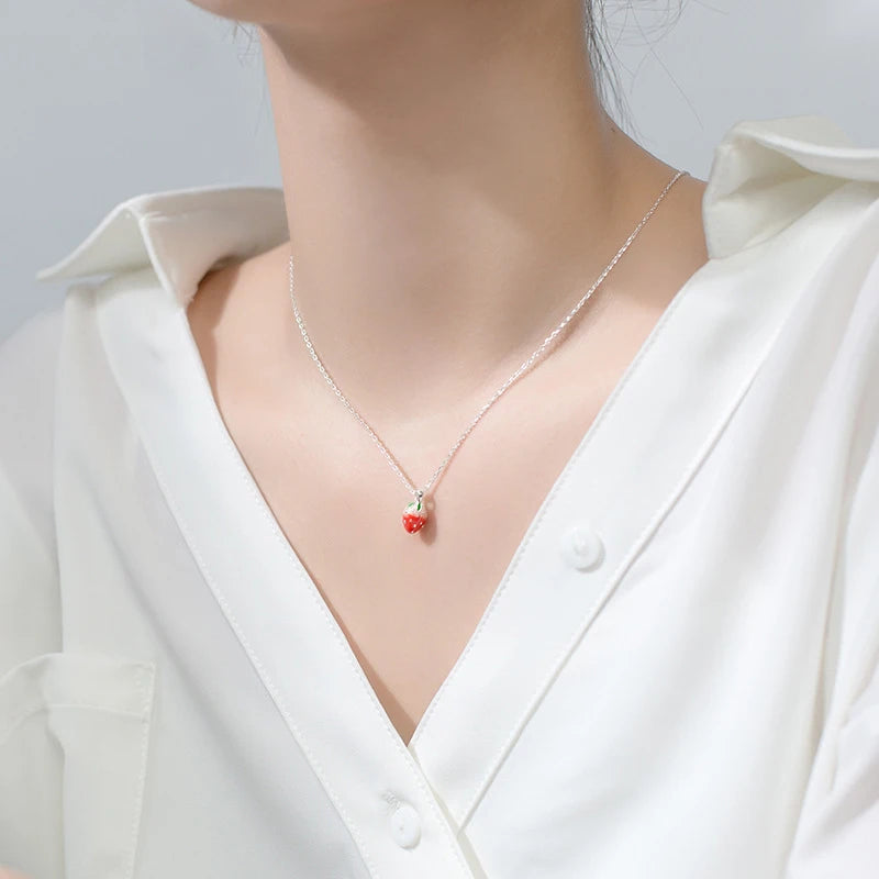 Collar con colgante de fresa Modian para mujer, de plata de ley 925 auténtica, color dorado, joyería fina