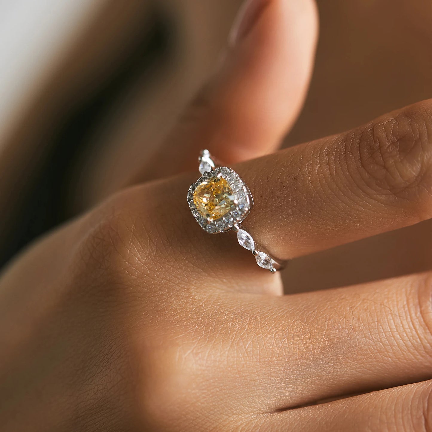 Anillo MODIAN de plata de ley 925 con circonitas rosas y amarillas de alta calidad para mujer, ideal para bodas, joyería fina.