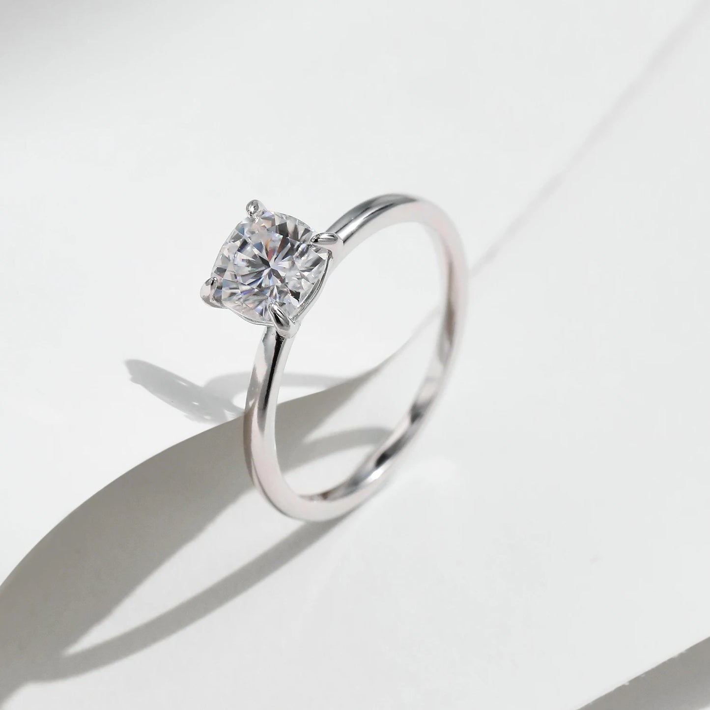 Anillo de moissanita MODIAN de 1 quilates, delicado anillo de diamantes de laboratorio de corte cojín cuadrado, plata de ley 925, joyería de boda para mujer