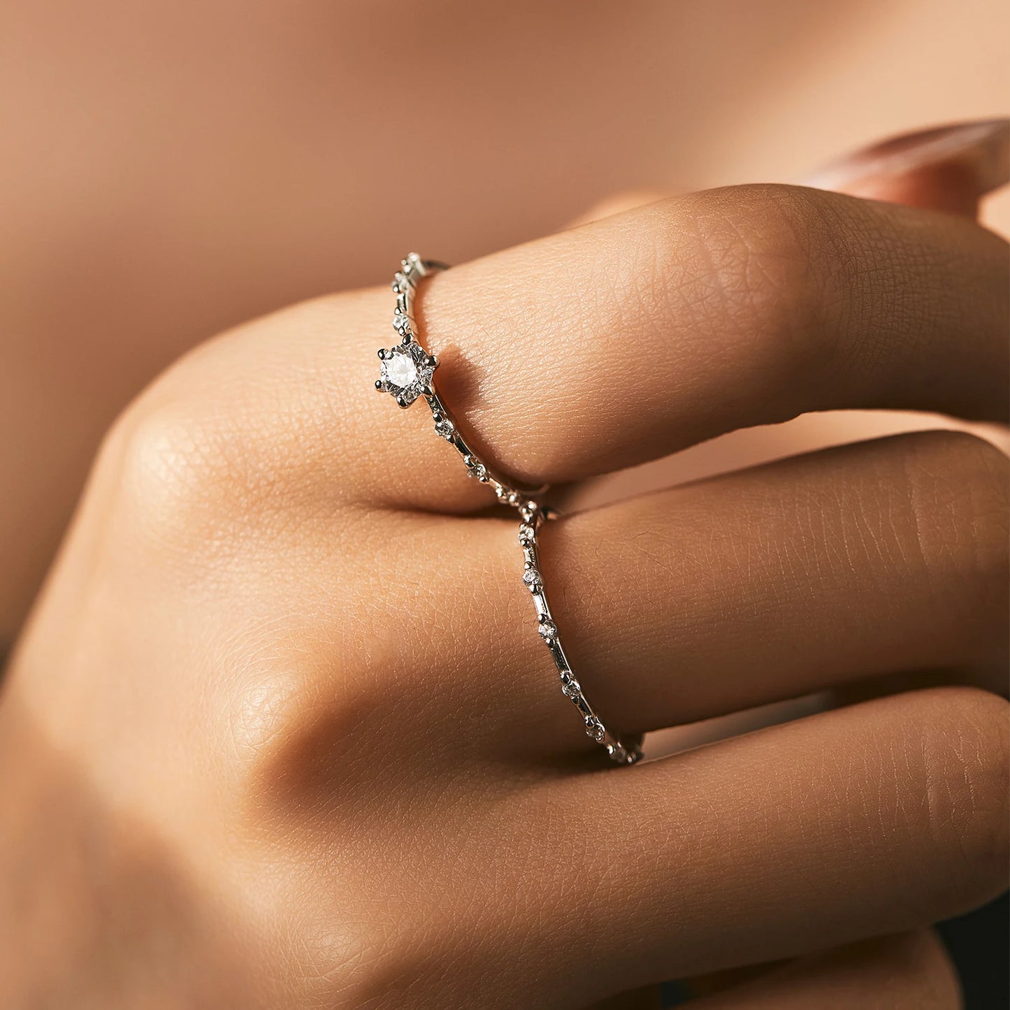 Anillo de boda de moissanita color D de MODIAN, plata de ley 925, anillo de eternidad con diamantes de laboratorio, apilable, exquisita joyería para mujer, regalo