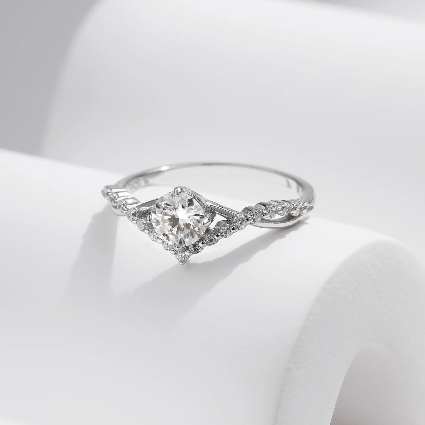 MODIAN Crown D Color Moissanite Ring Delicate Lab Diamond Ring 925 Sterling Silver For Women Wedding Engagement Jewelry