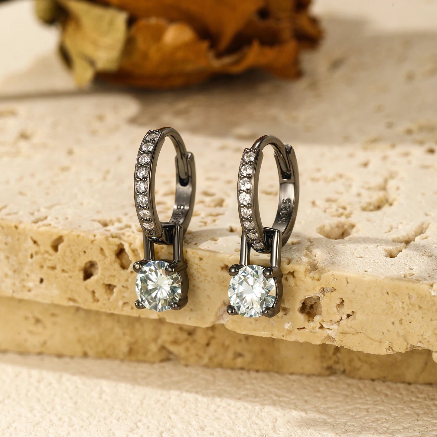 MODIAN 0.5Ct D Color Light Green Moissanite Swing Hoop Earrings 925 Sterling Silver Black Punk Ear Buckles for Women Jewelry