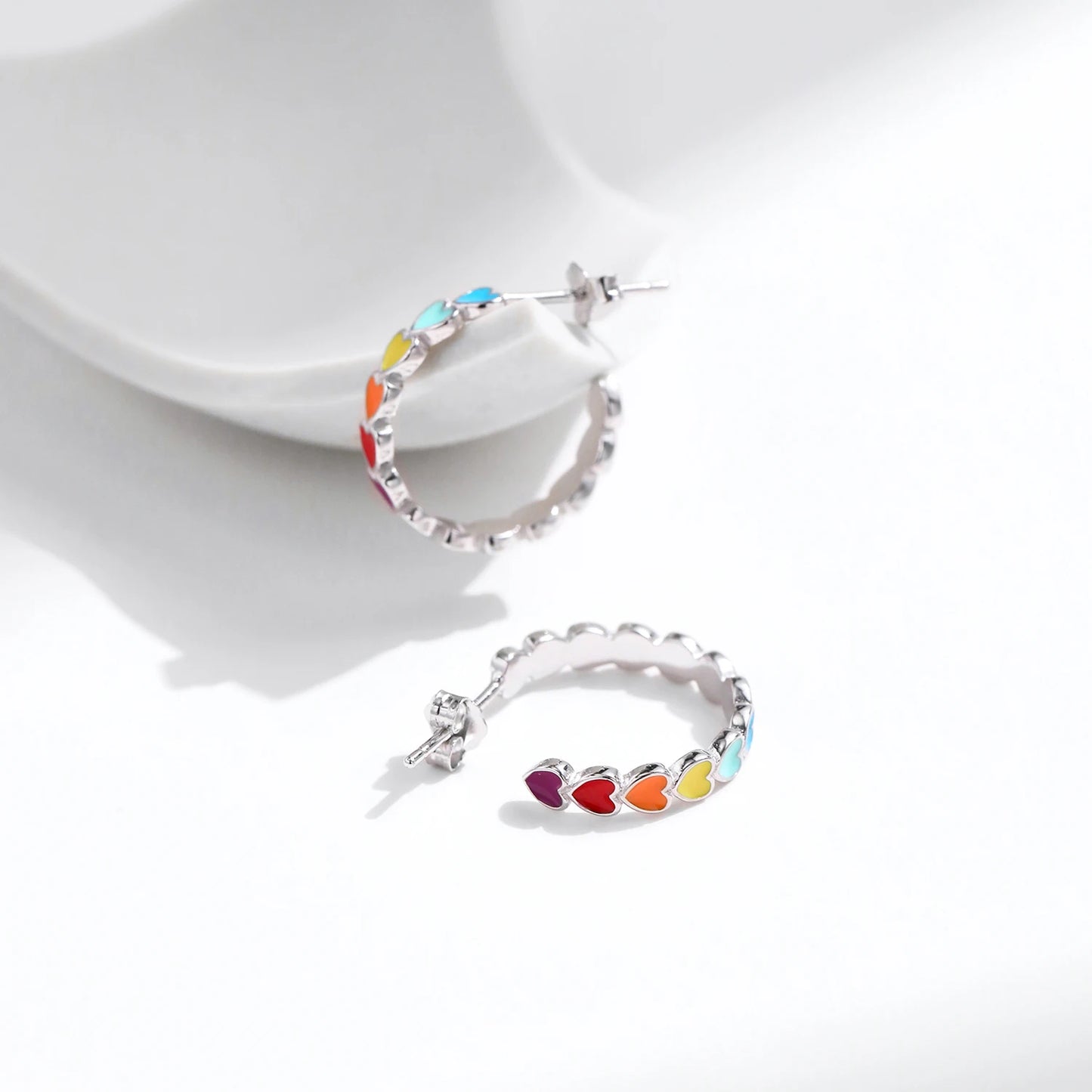 Pendientes MODIAN de plata de ley 925 con forma de C y corazones esmaltados de colores, joyería romántica y dulce para mujeres y niñas.