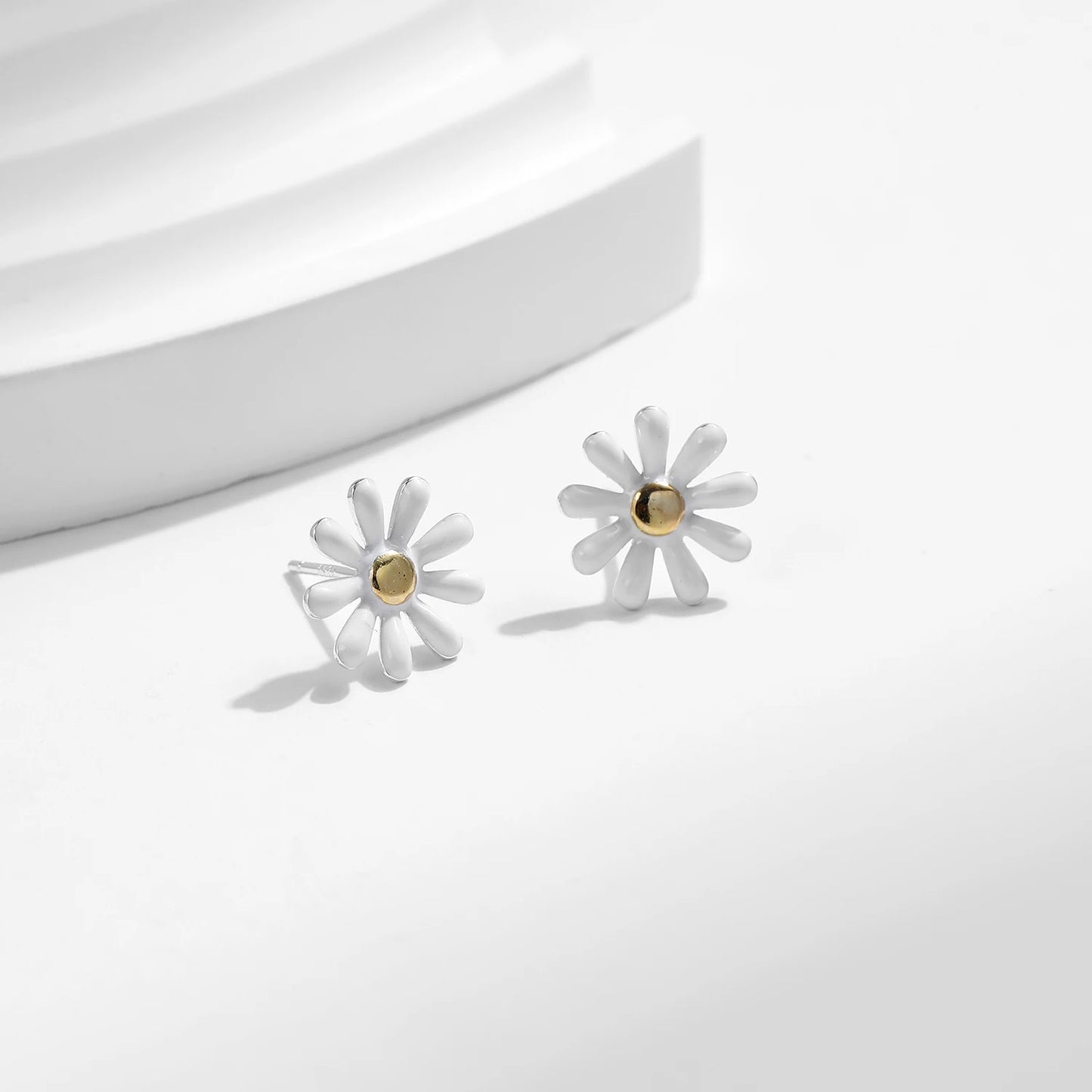 MODIAN 925 Sterling Silver Simple White Enamel Daisy Flowers Stud Earrings Classic Party Charm Silver Jewelry For Women Gifts